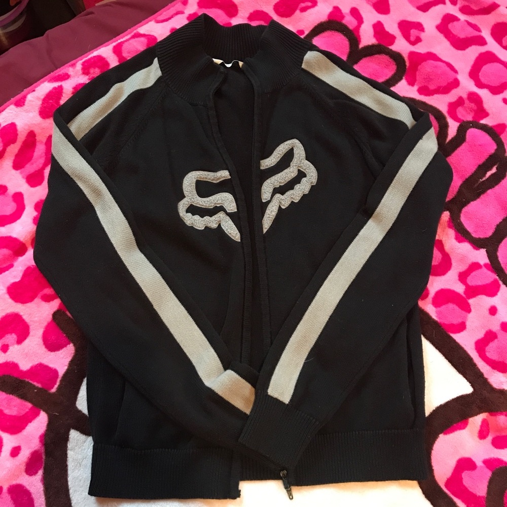 Women’s fox zip-up sweater